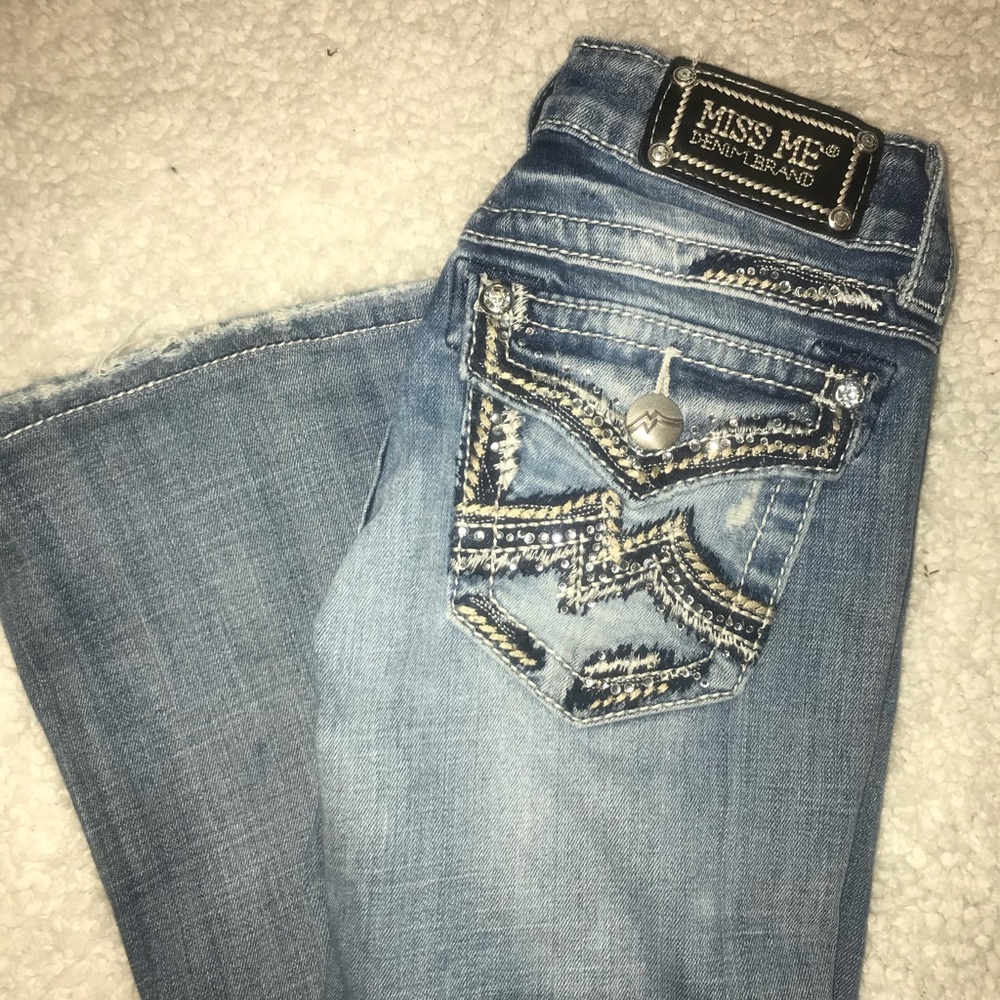 Size 25 miss me’s super cute! Like new!